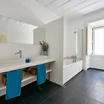 Stunning Near Chiado Διαμέρισμα
